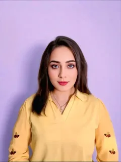 Ellie shafiei, online English 導師