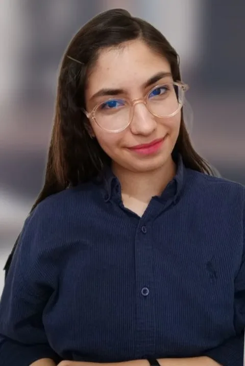 Hosna Ghalandari, online English tutor