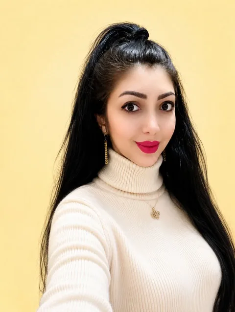 Mina Rahravi, online English tutor