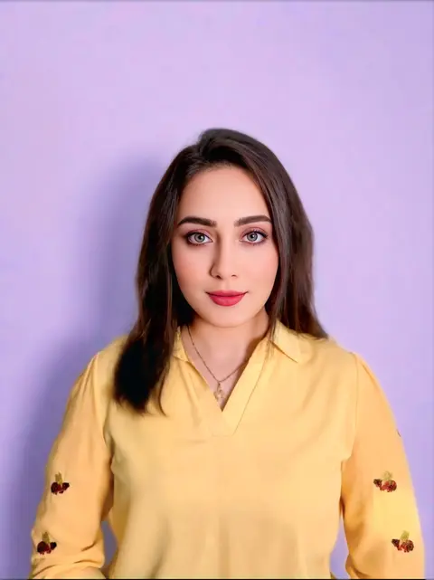Ellie shafiei, online English tutor