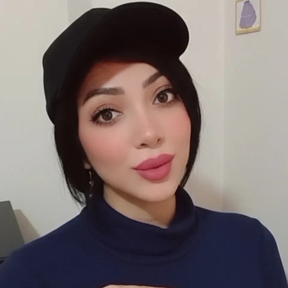 Mina Rahravi