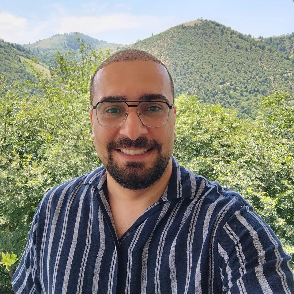 Hamzeh Azarnava