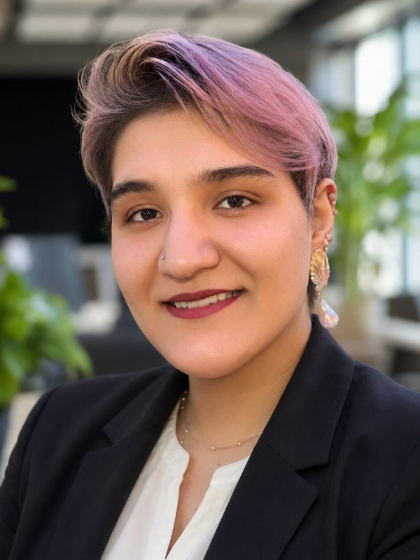 Aynaz Akrami