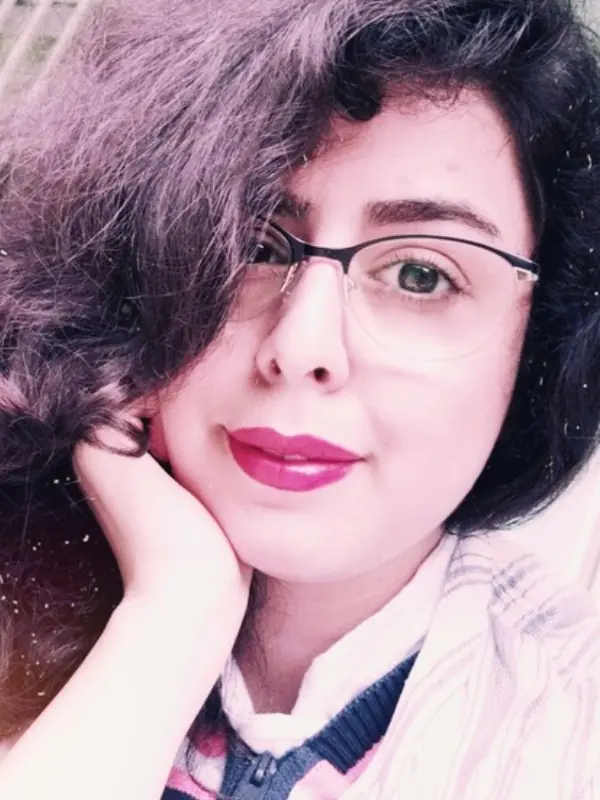 Elnaz Nobakht