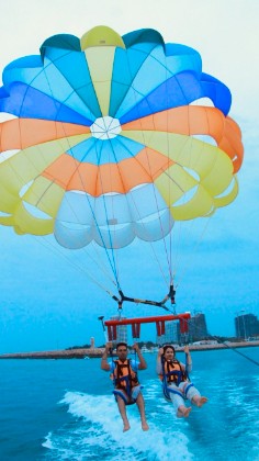 Kite Surfing 